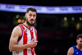 POLUVREME - Od uspavanke do rapsodije, razigrana Igokea vodi protiv Zvezde